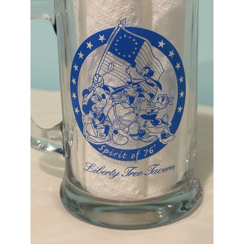 LIBERTY TREE TAVERN, Walt Disney World Park 1996 Exclusive Glass Tankard
